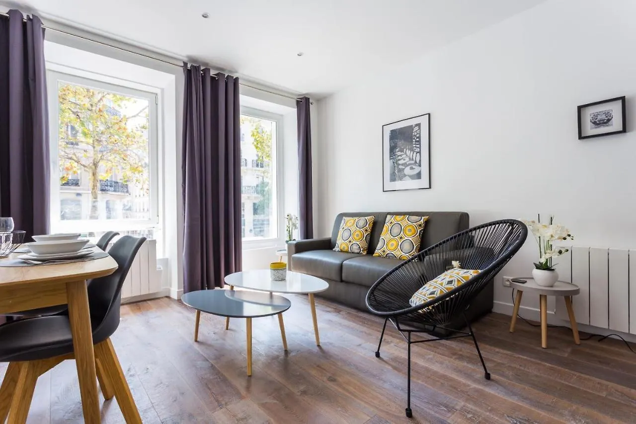 Amazing Apartment-6P- Montorgueil - Republique contacts